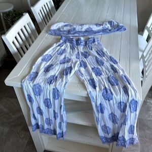 Streetwear Society Sm 100% rayon blue and white pattern beach pants